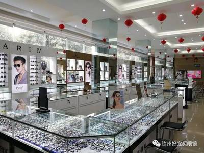 欽州眼鏡城六周年店慶掀熱潮，免費領鏡引市民蜂擁而至